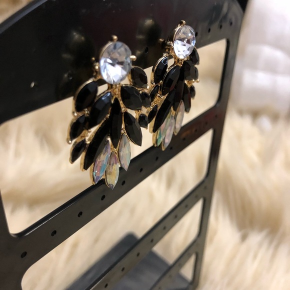 Trendy black & diamond statement earrings - Picture 5 of 6